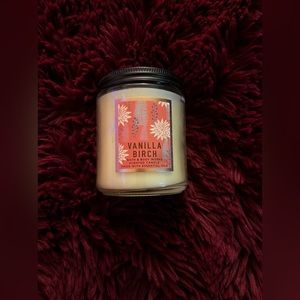 Vanilla Birch single wick candle bath and body works •lightly burned•